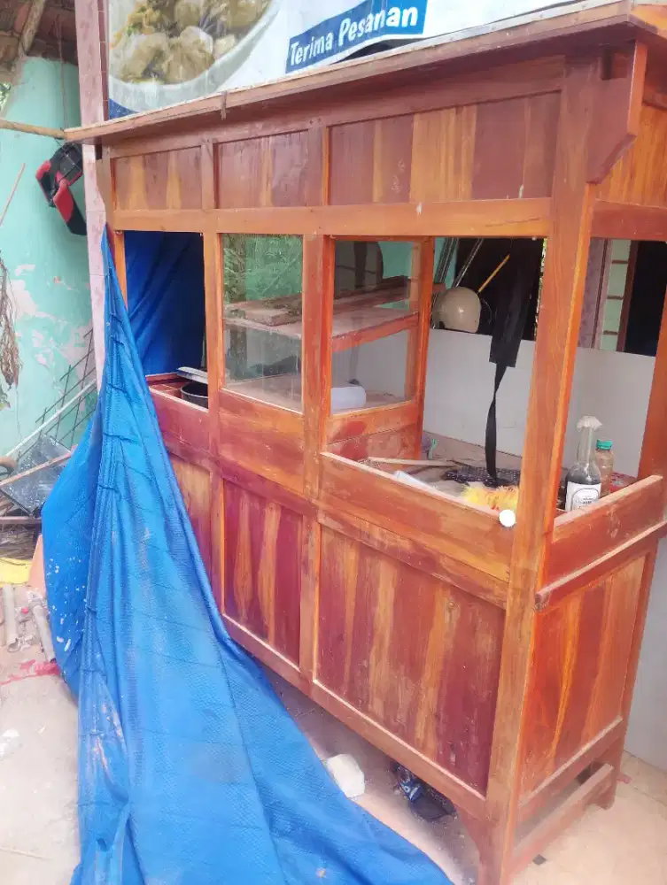 Gerobak bakso +meja lesehan siap jualan