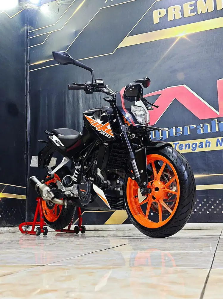 KTM DUKE 200 cc Reg 2019 odo 1rb siap pakai bro