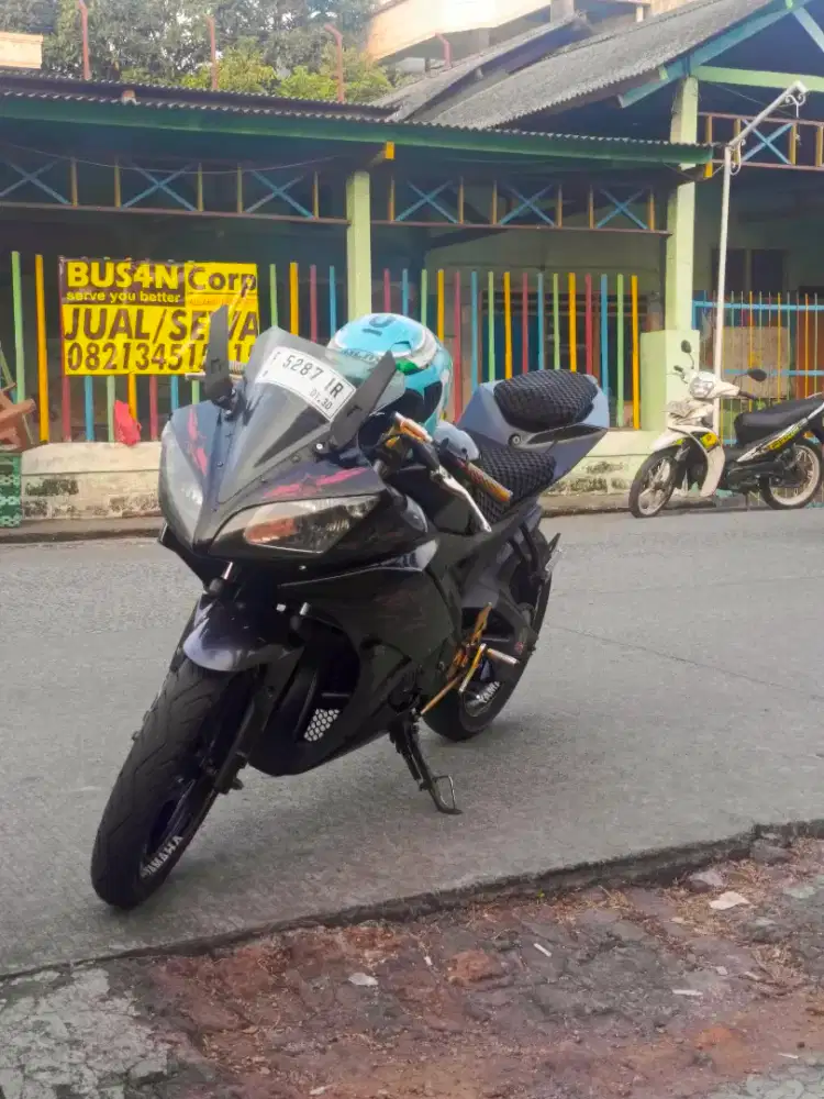 YAMAHA R15 V2 2014 NORMAL LENGKAP MULUS