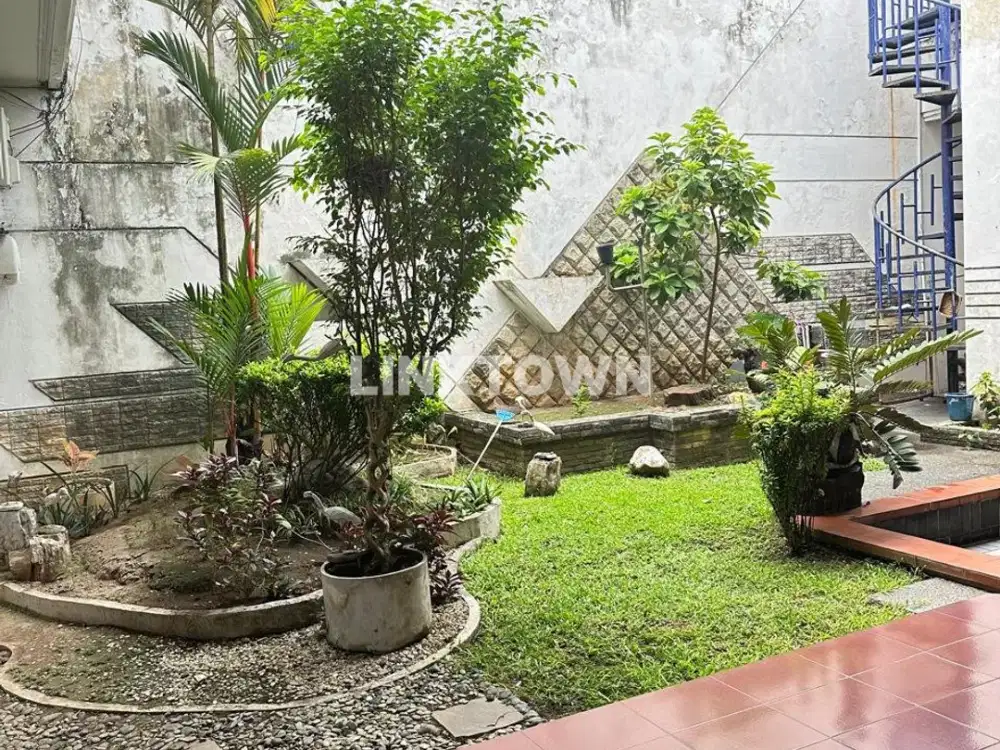 Dijual Rumah Raya Satelit Strategis Komersial Siap Huni