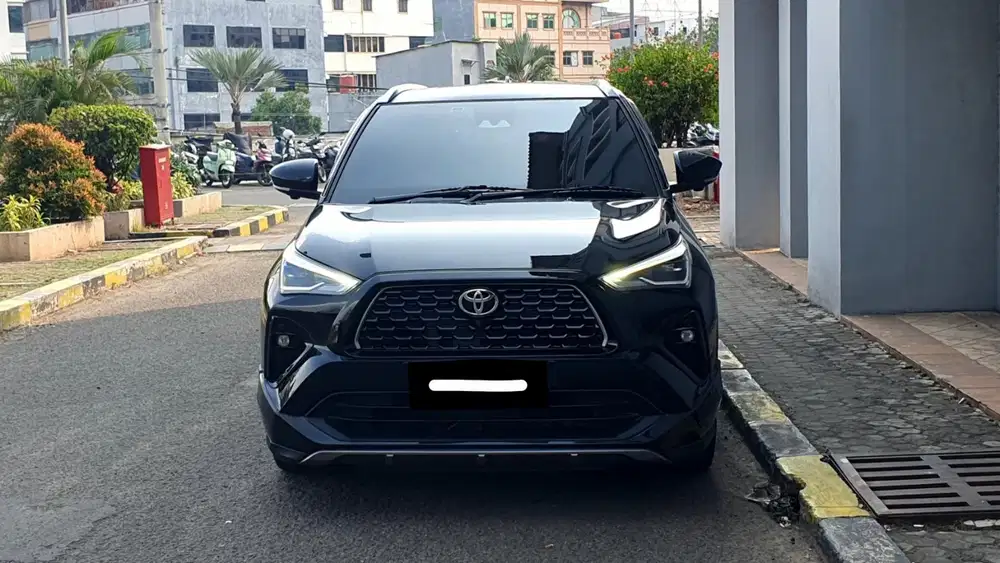 Km 35rb toyota yaris cross gr hybrid cvt tss 2023 hitam pajak panjang