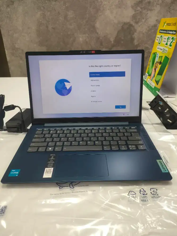 Laptop LENOVO IDEAPAD SLIM 3 - CORE I3