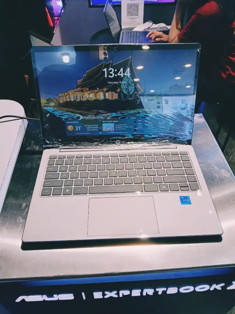 Laptop PC Game Baru Azus