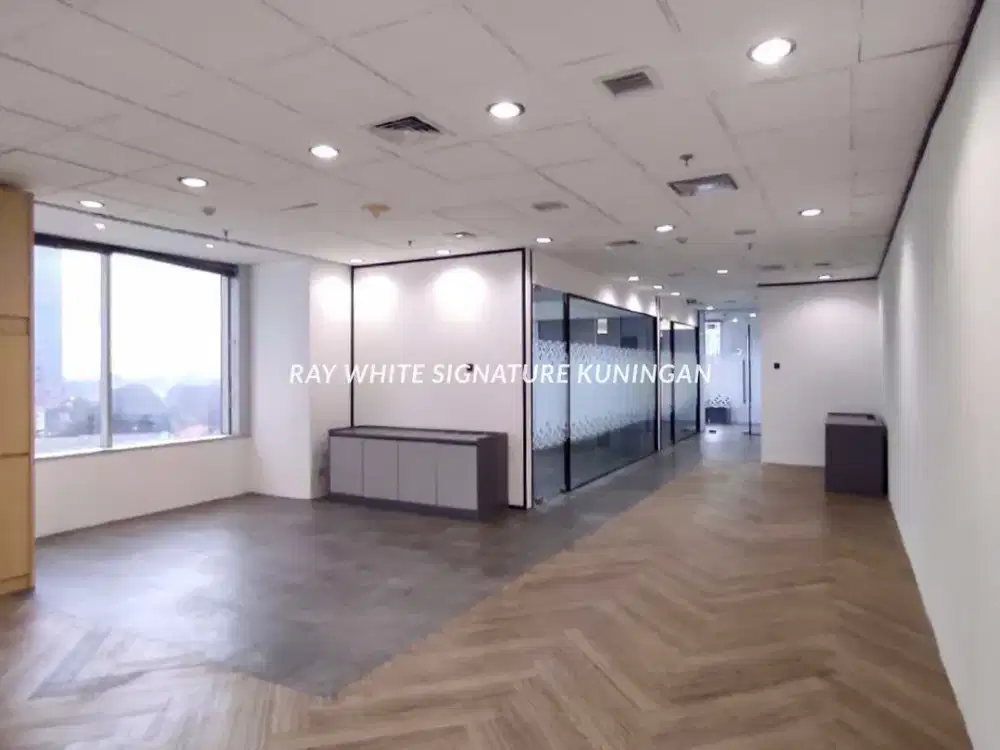 Office Space For Rent Mid Floor Fully Renovated at Menara Sudirman