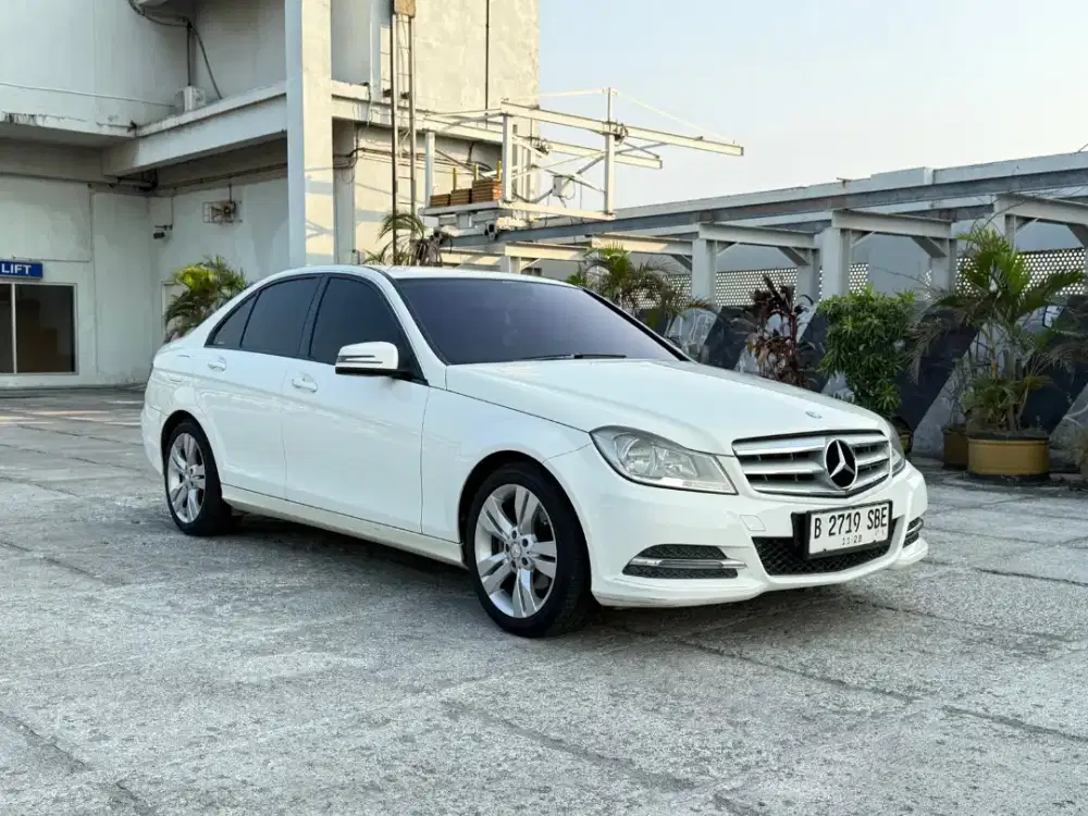 Mercedes C200 Avantgarde W204 2013