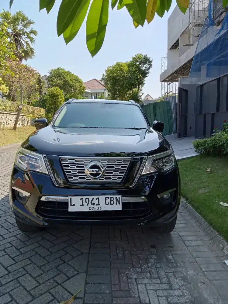 Nissan Terra th 2019 type VL matic hitam pajak baru