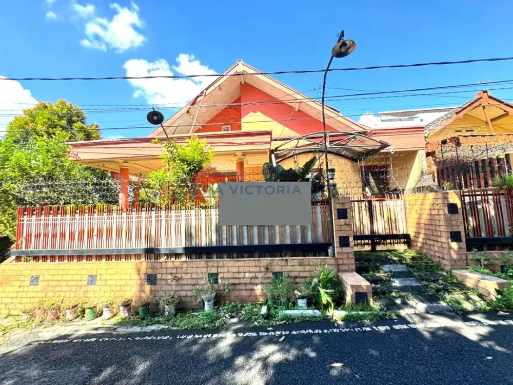 Rumah Hook Strategis Dijual Dekat RS Lavalette Cocok Hunian dan Investasi