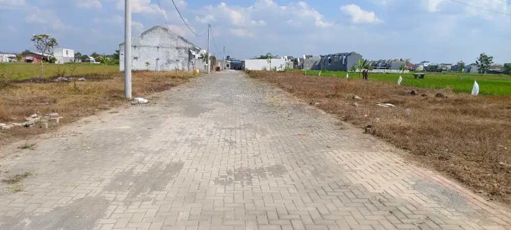 Tanah Solo baru 180m Dekat RS DR OEN Solo Baru