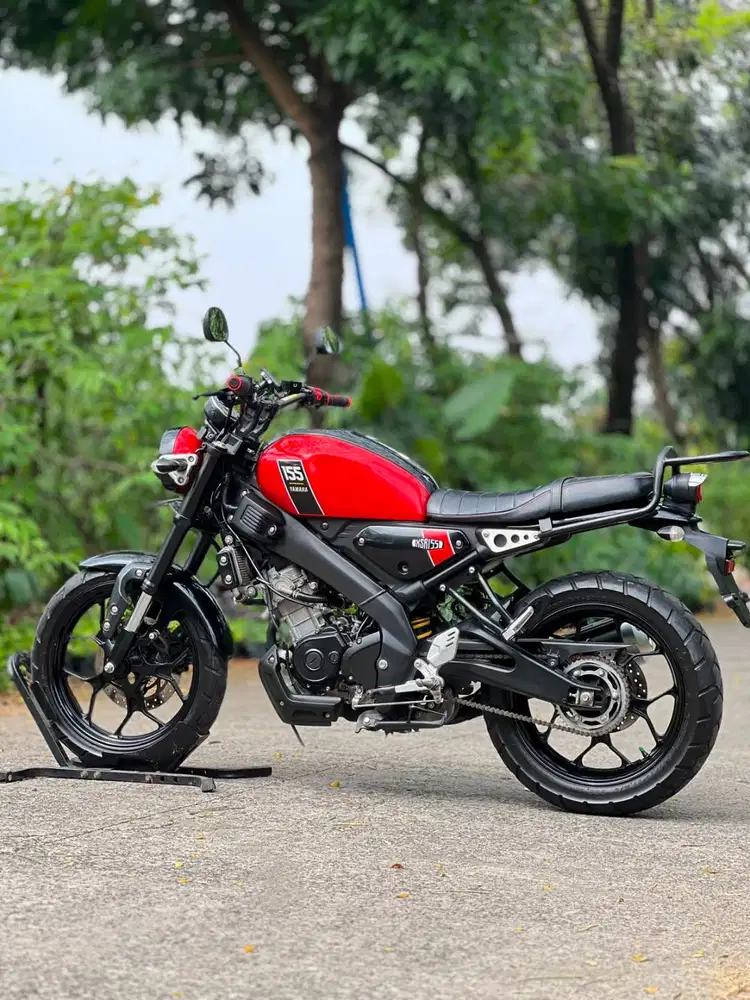 YAMAHA XSR 155 MERAH 2023 KM RENDAH SIAP SANTAI