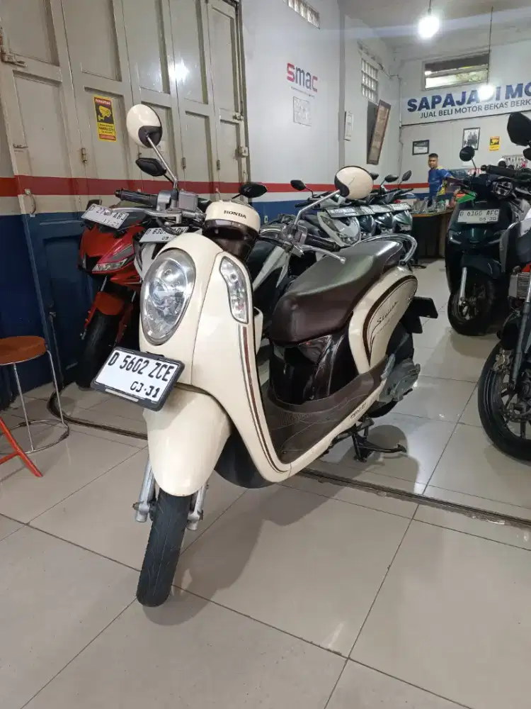 HONDA SCOOPY STYLISH ESP 2016