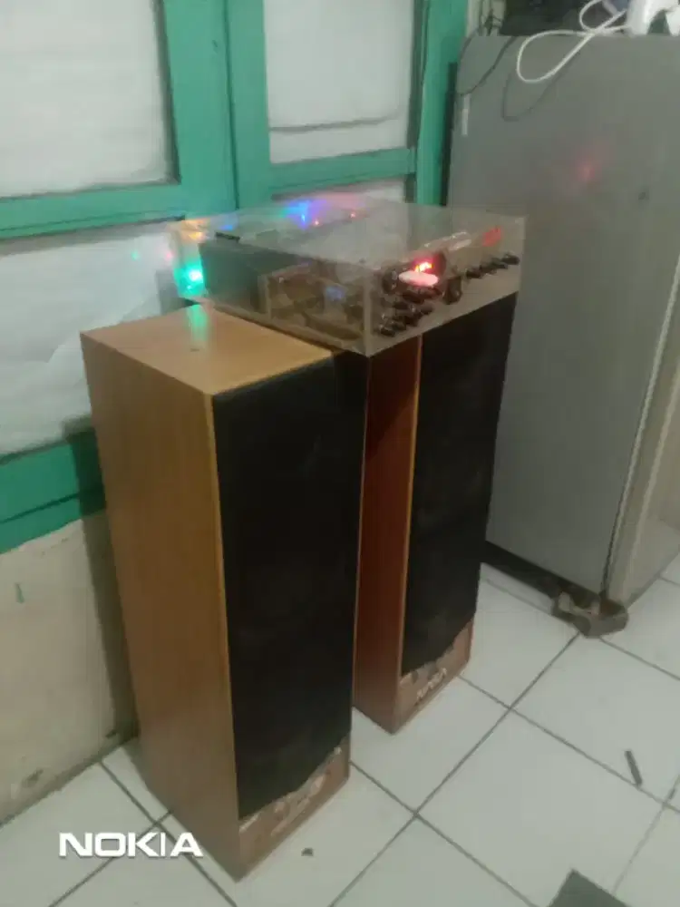 Speaker bluetooth aktif