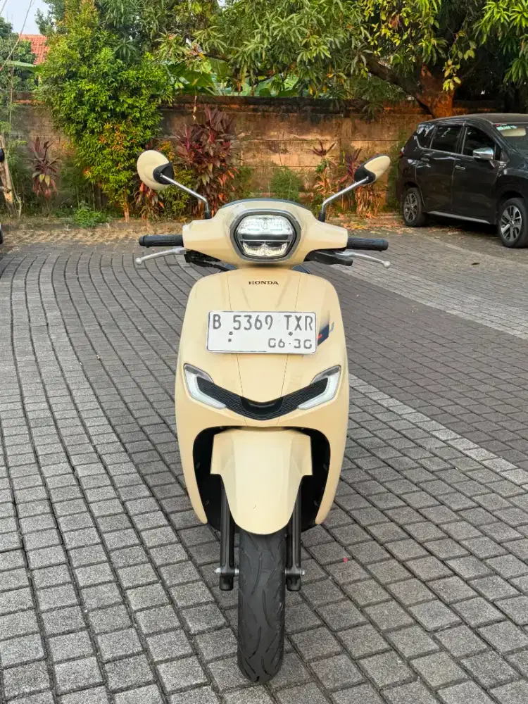 Honda staylo 160 thn 2025 KM 1RB perak