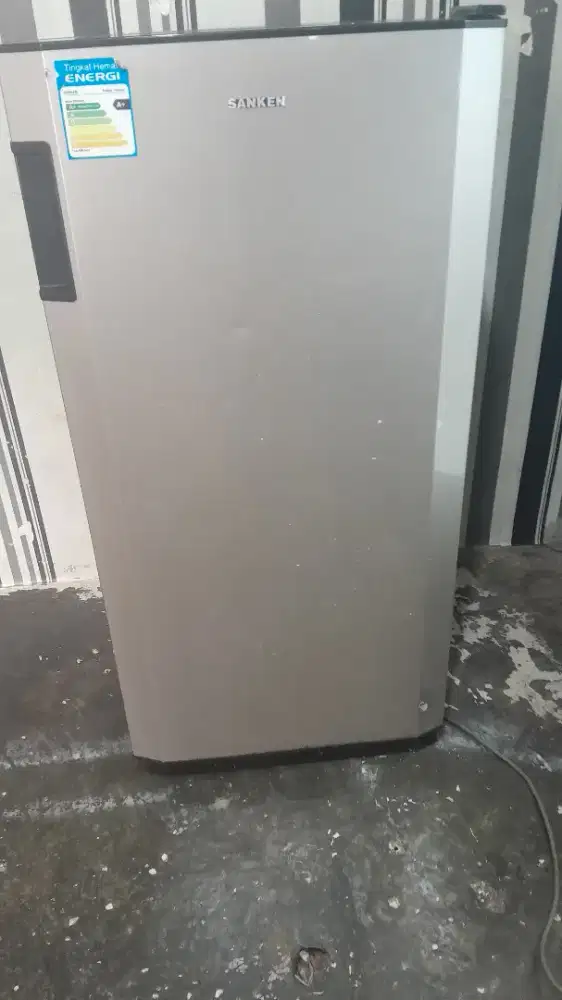 Kulkas sanken 1 pintu