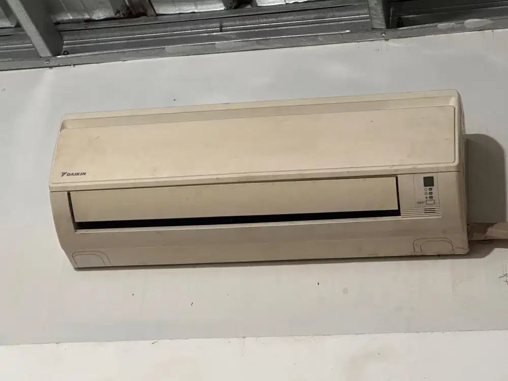 Dijual Cepat AC Daikin Thailand 1 pk