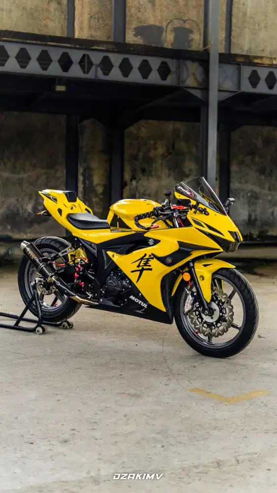 Suzuki - GSX-R 150 Tahun 2017 Keyless (Full Modif)