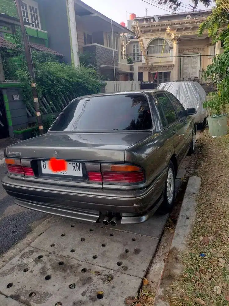 Mitsubishi Eterna 1990 Bensin