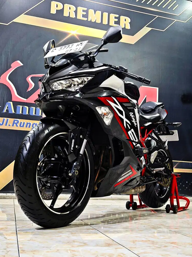 Kawasaki Ninja ZX25R ABS QS odo 2rb TH 2021 like new