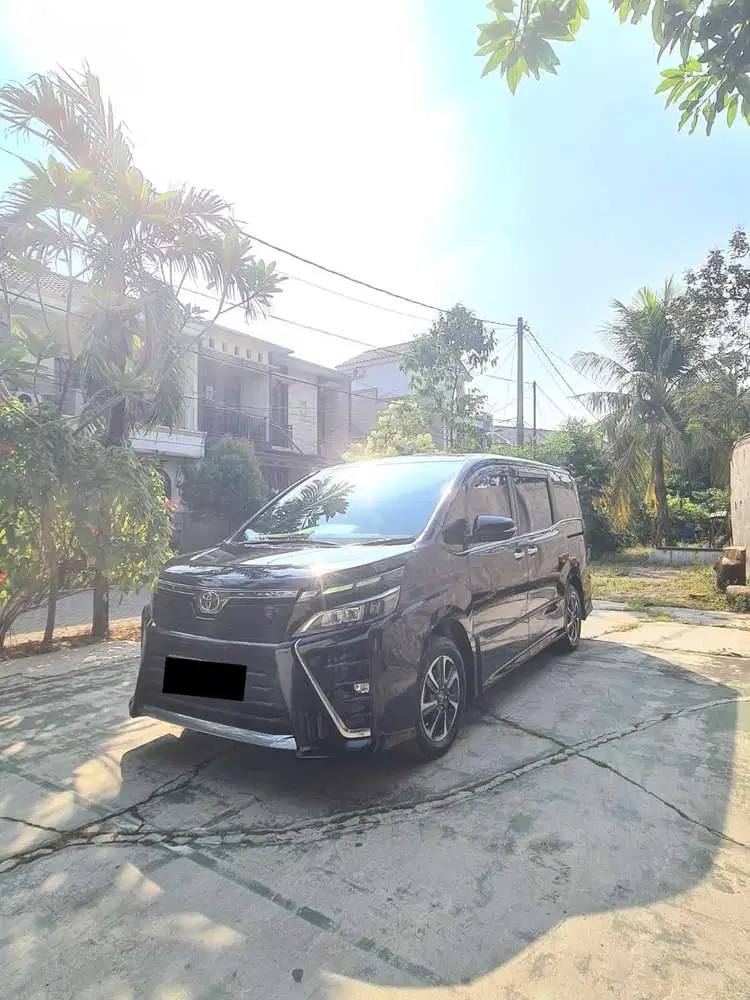 Toyota Voxy 2017 Bensin