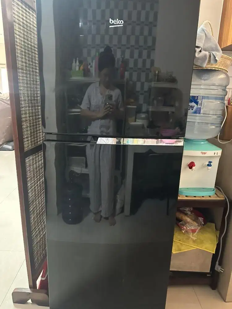 Beko Kulkas 2 Pintu RDNT371E50VK - 371 Liter Inverter