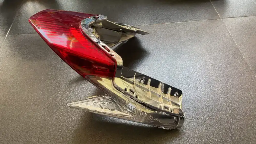 Lampu reflektor belakang honda kzr 2012-2014