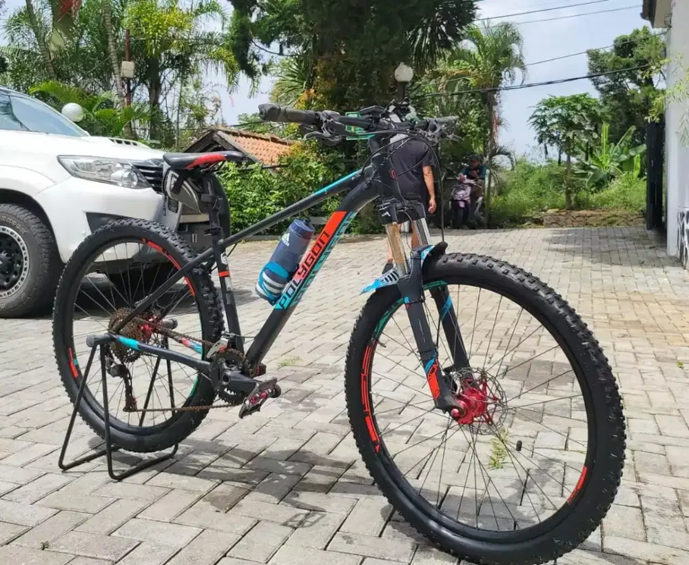 SEPEDA MTB POLYGON