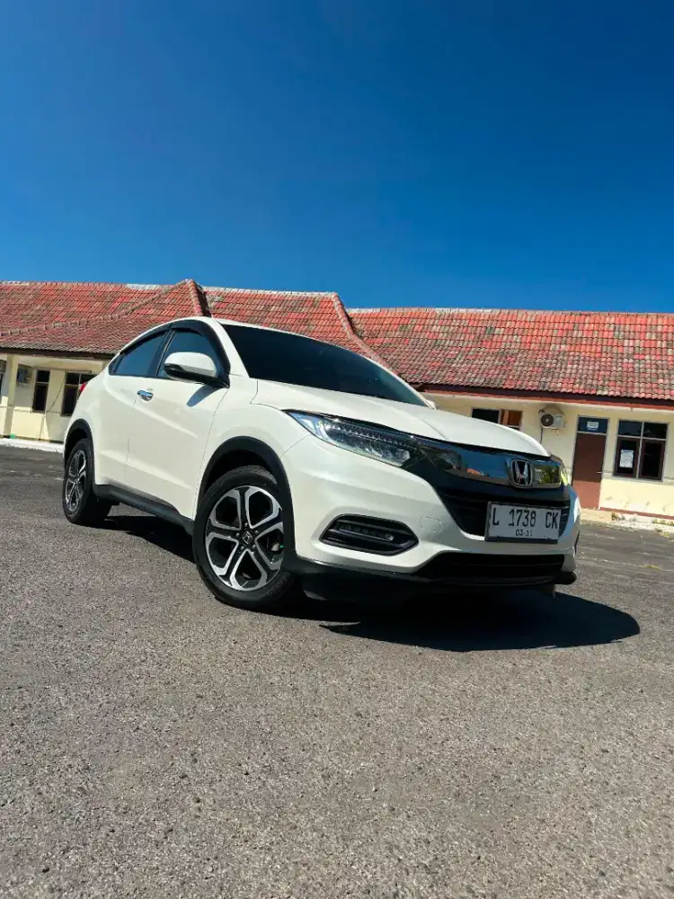 Honda HRV SE 1.5 CVT 2021 putih ready