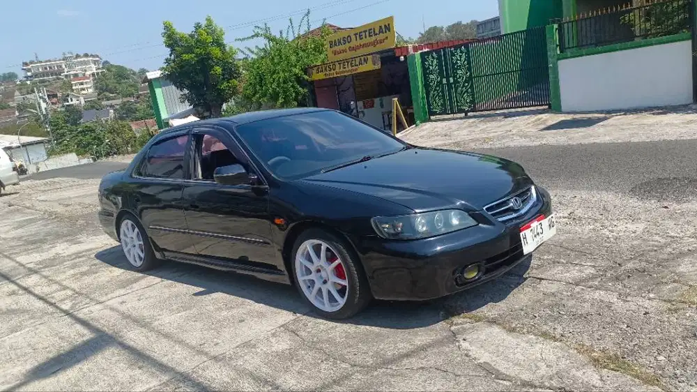Honda Accord VTi MT 2002