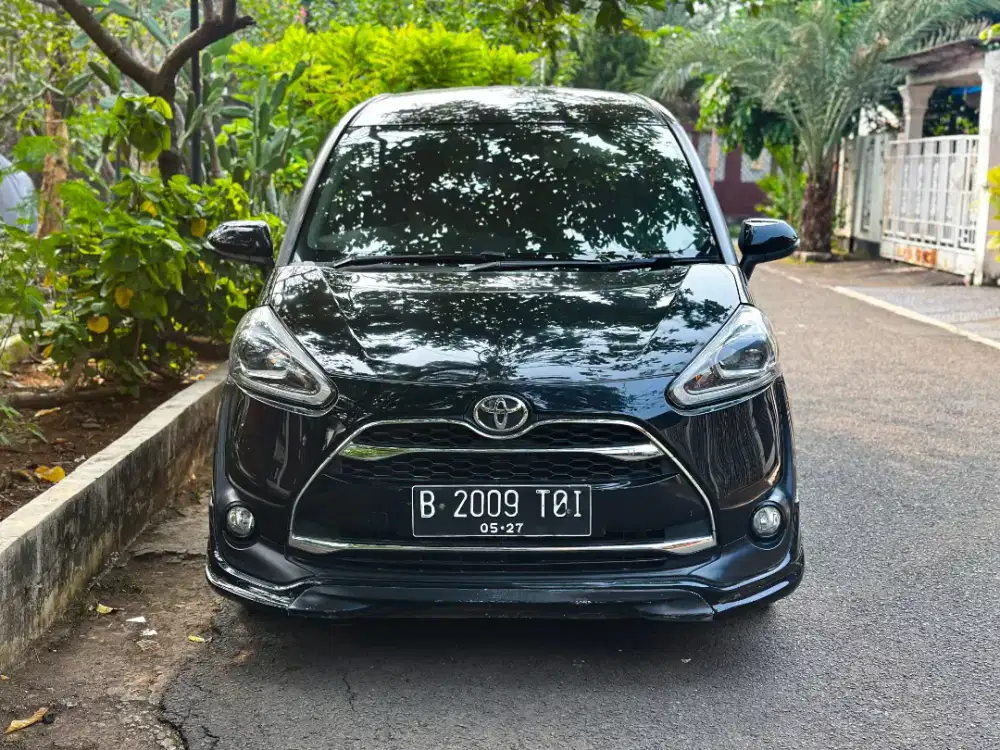 Sienta Q AT 2017 Hitam DP 8jt Cash Atau Kredit Terbaik SeOLX!