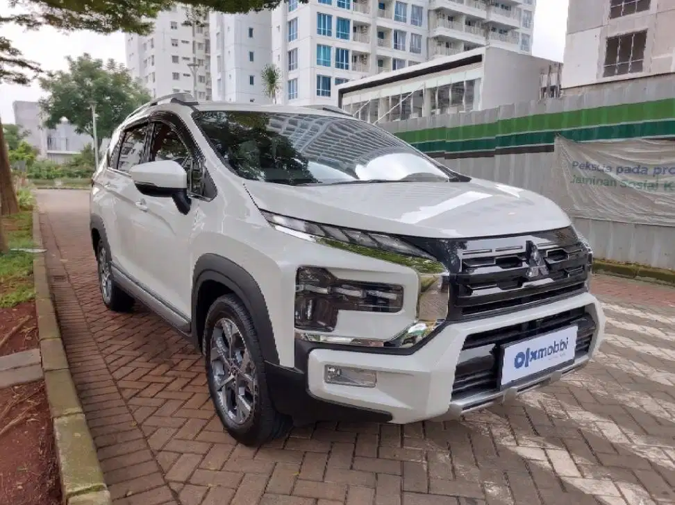 DP 5% Mitsubishi Xpander 1.5 Cross Premium Package AT 2023 CUIPB