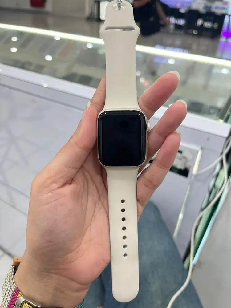 Apple watch SE 3 40mm Ibox fullset, tidak ada minus