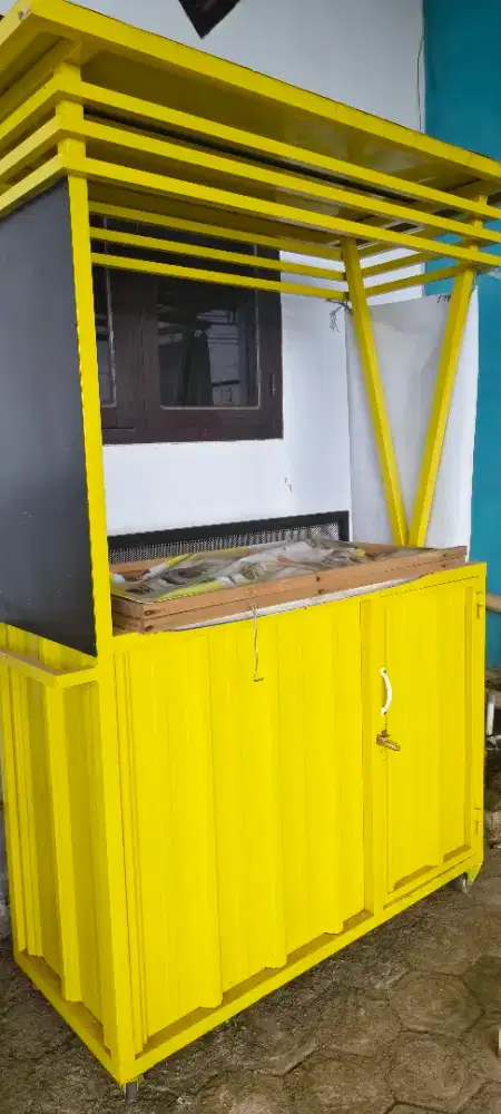 Stand usaha like new