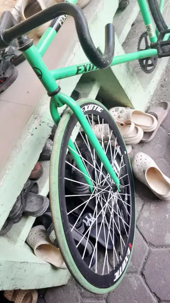 Sepeda pixie bekas