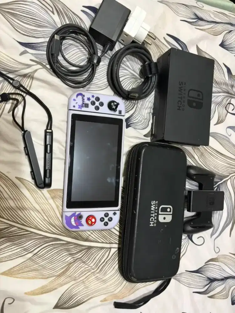 Nintendo Switch V2 Fullset – Original