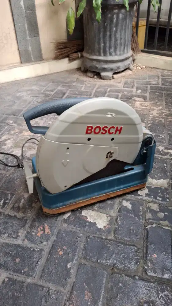 Dijual Cut off Bosch bekas panjangan toko