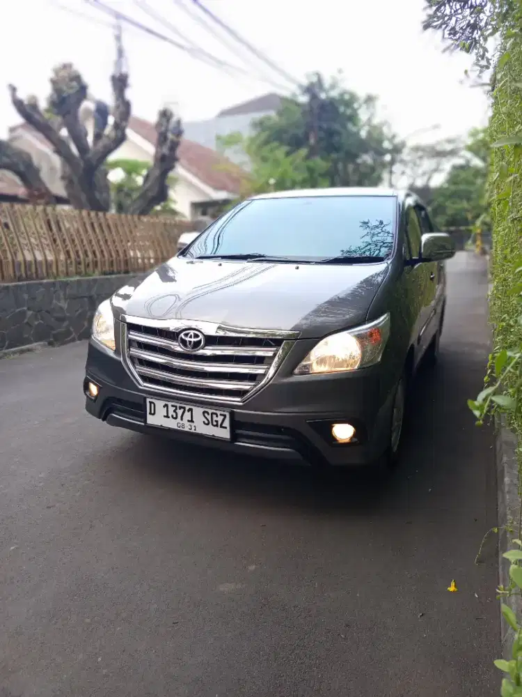 Toyota Inova G 2.0 matic bensin 2014