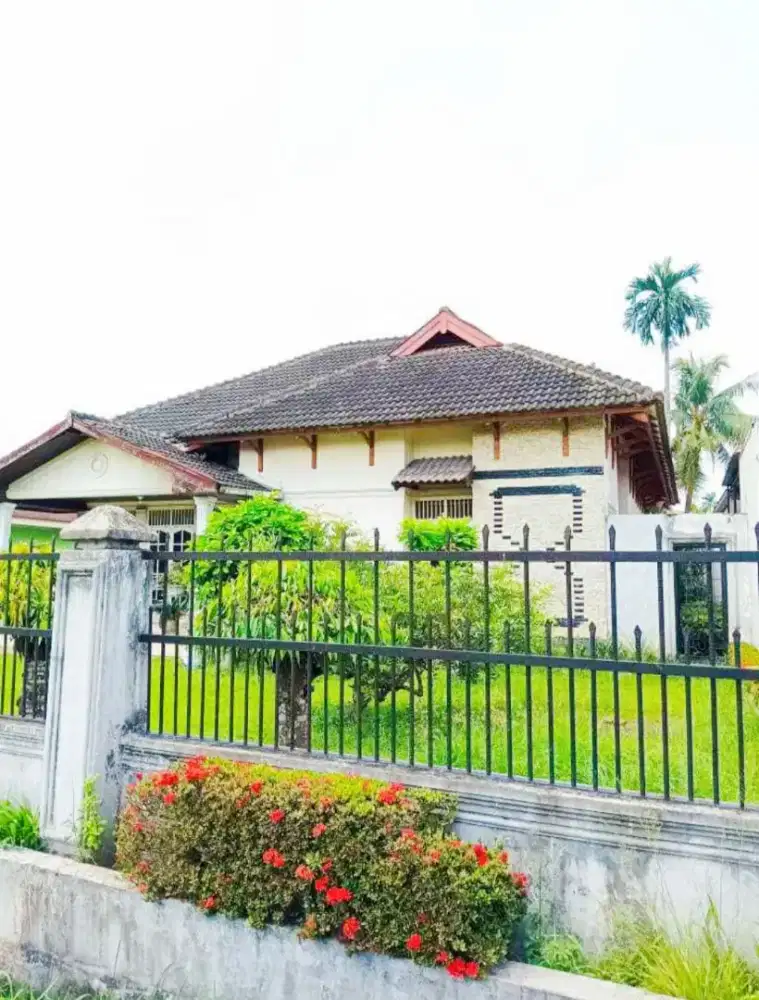Luas 714 M Dijual cepat murah
Lokasi rumah area dkt Jln SM Raja