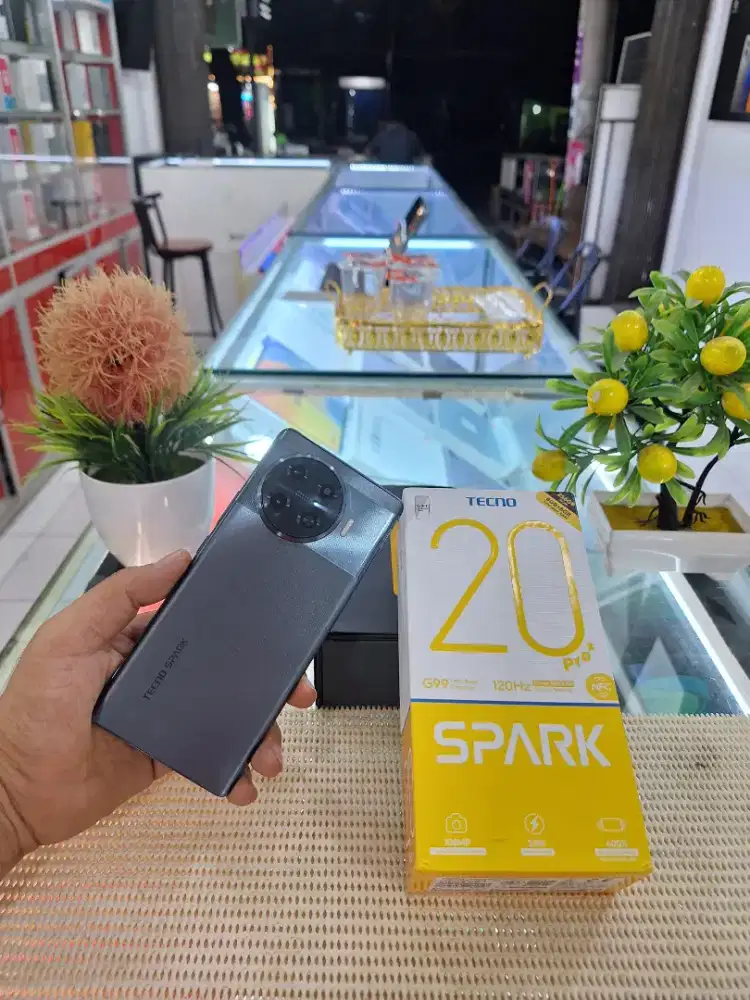 Tecno Spark 20 Pro Plus Ram 8+8Gb/ 256Gb Fulset Like New Original 100%