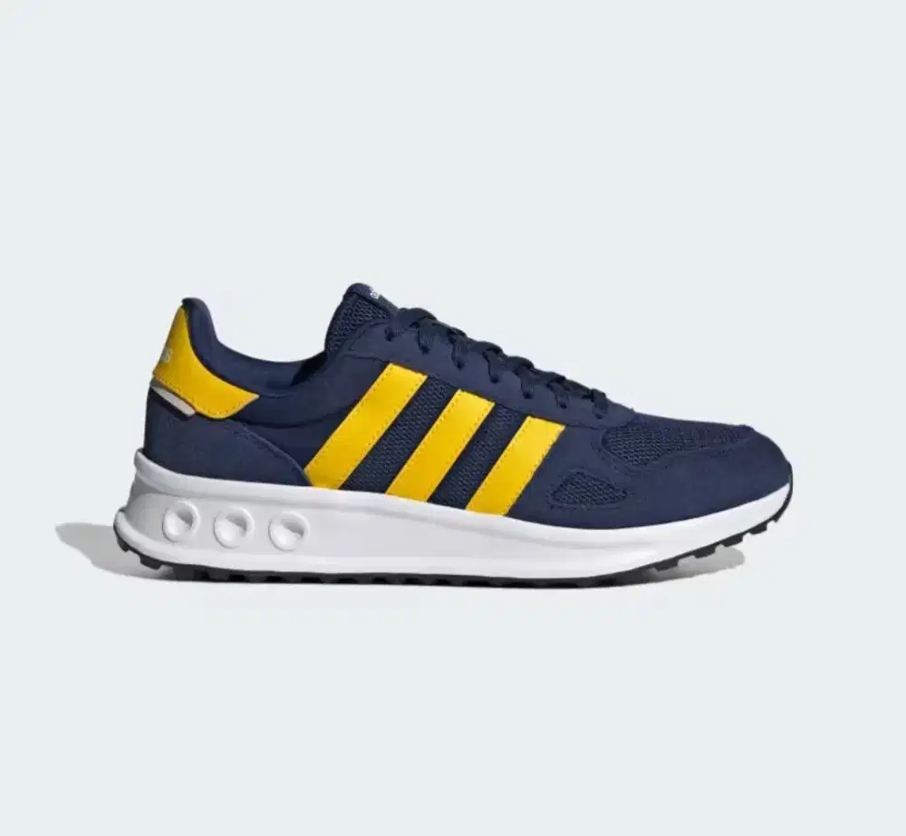 Sepatu ADIDAS RUNING size 42