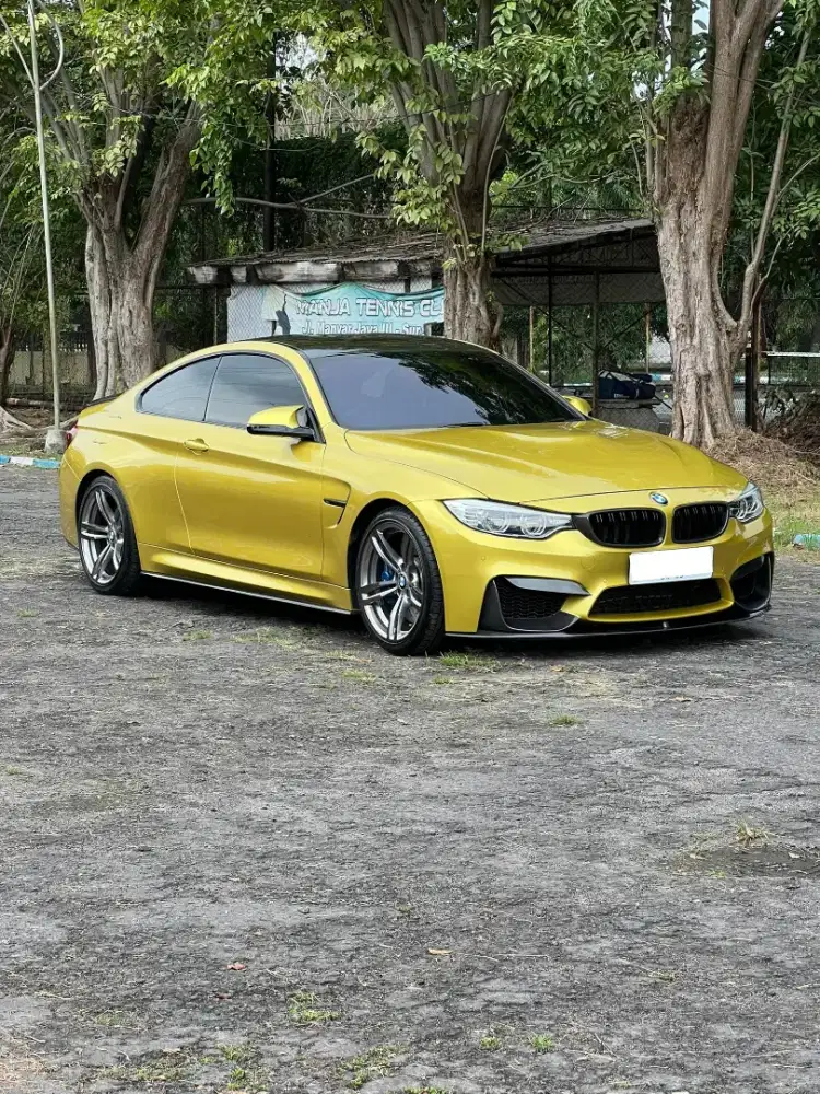 2014 BMW M4 F82 Austin Yellow