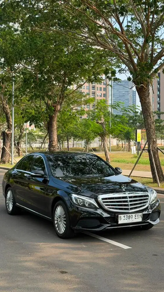 MERCEDES C250 EXCLUSIVE 2015 Black Hitam BU 2014 \ 2016 Service Record