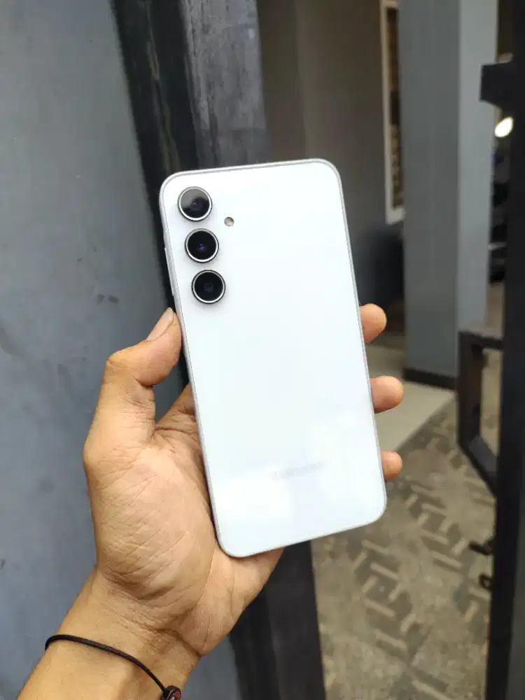 Samsung A35 5G No minus