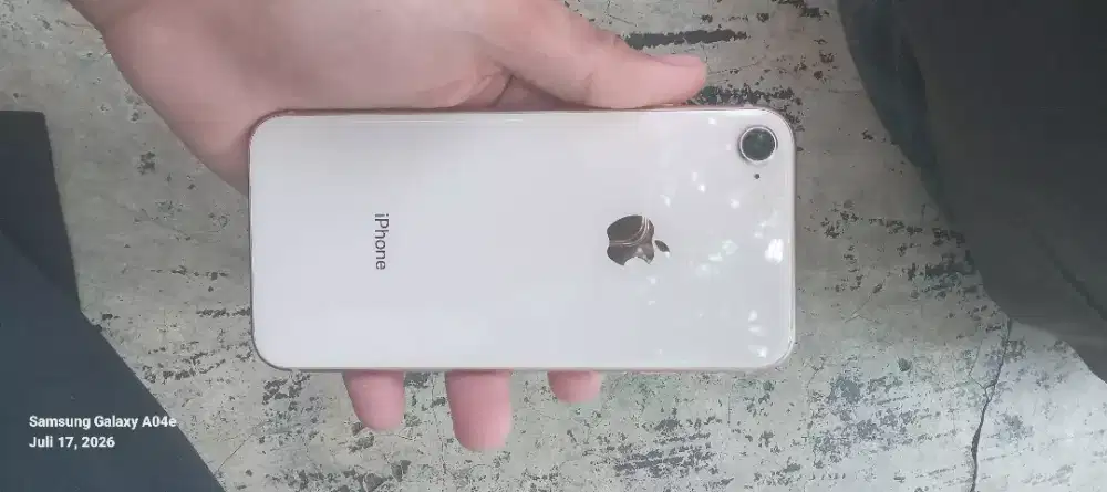 iPhone 8 second inter Bu 64gb
