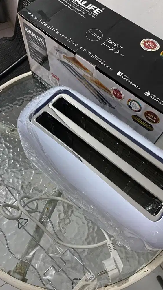 Toaster Pemanggang Roti Merk Idealife