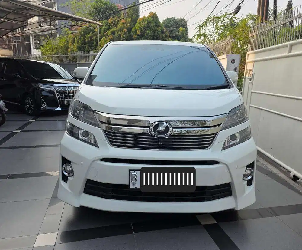 Toyota Vellfire 2013 ZG Premium Sound km 60rb'an asli record