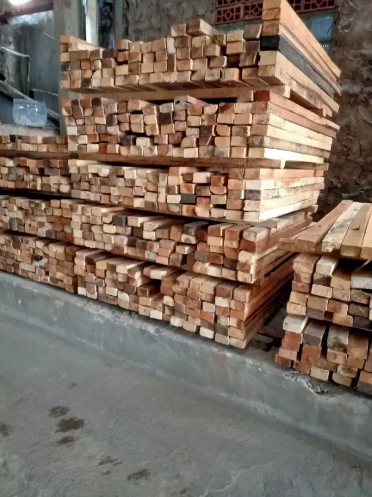 Kayu kaso merah ex palet