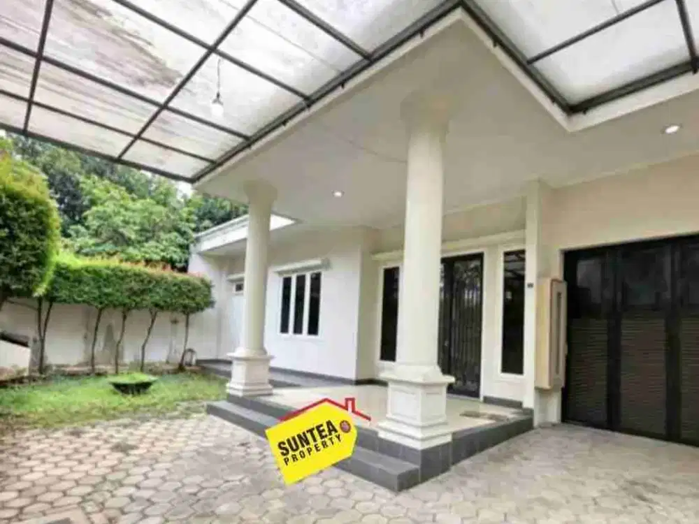 Dijual RumahLokasi Pondok Indah Dekat PIM, L0393