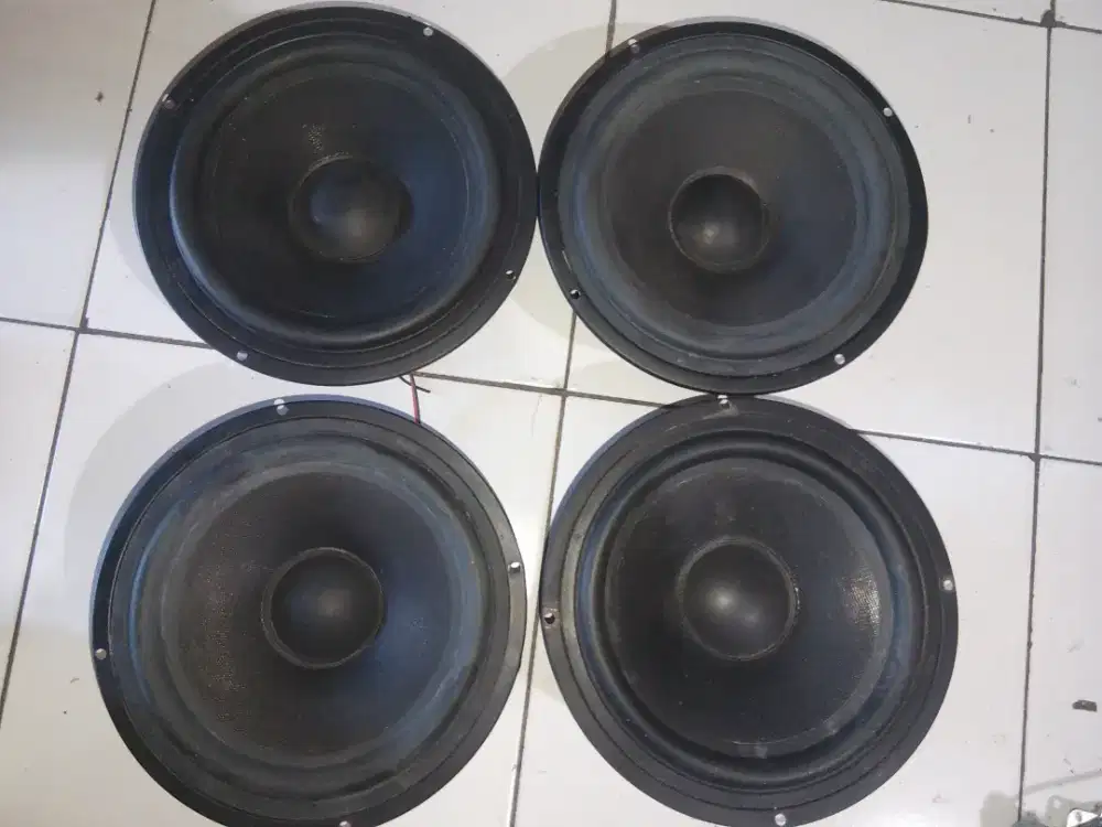 Speaker woofer 8 in, harga per biji, full ori, utuh, mulus,