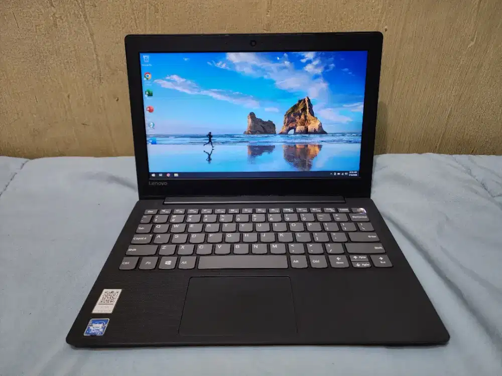 Lenovo ideapad S130 N4000 SSD 11,6 inch Siap Pakai