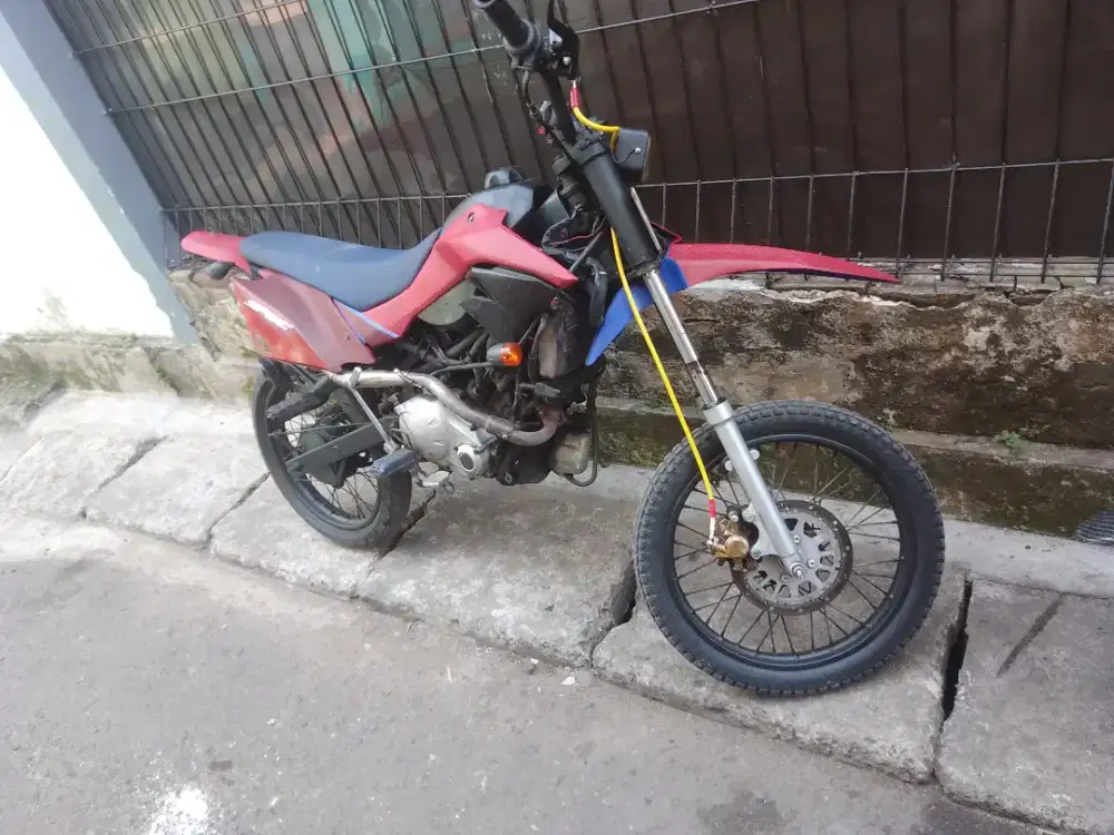 TRAIL YAMAHA PAJAK HIDUP