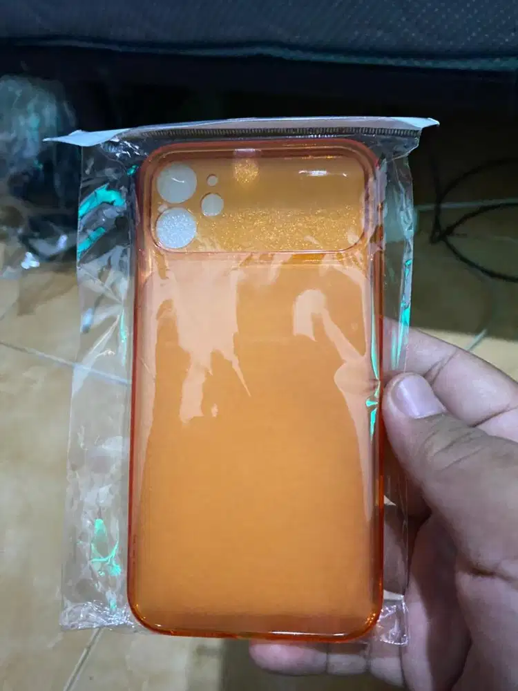Di jual case iphone 11 baru